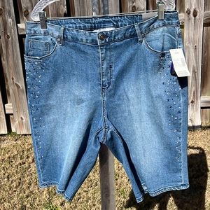 Catherines Blue Jean Embellished Shorts Womens Sz 18W. NWT
